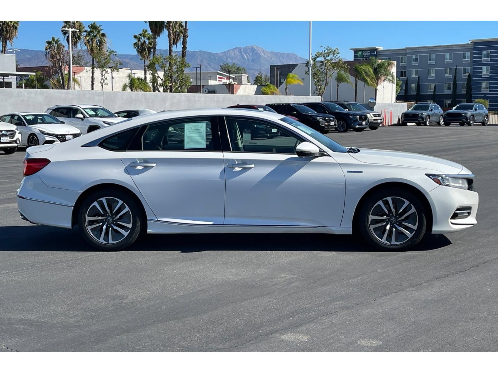 Used 2020 Honda Accord Touring image 7