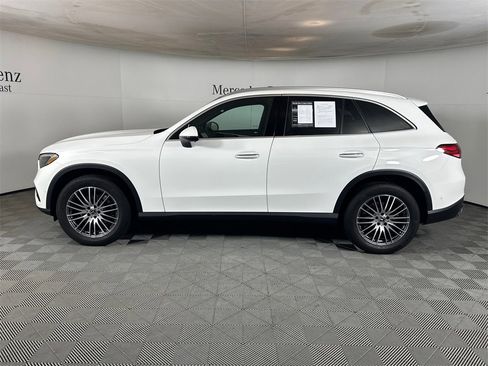 Certified 2026 Mercedes-Benz GLC 300 4MATIC image 4