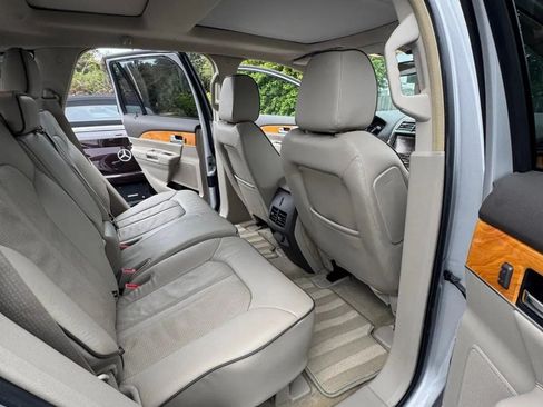 Used 2015 Lincoln MKX FWD w/ Equipment Group 102A image 15