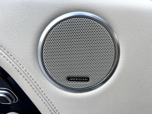 Used 2018 Land Rover Range Rover Supercharged image 15