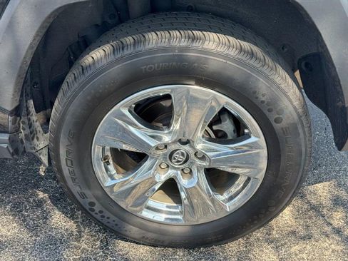 Used 2019 Toyota RAV4 XLE image 8