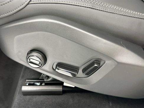 New 2026 Volvo XC90 B5 Plus w/ Protection Package Premier image 19
