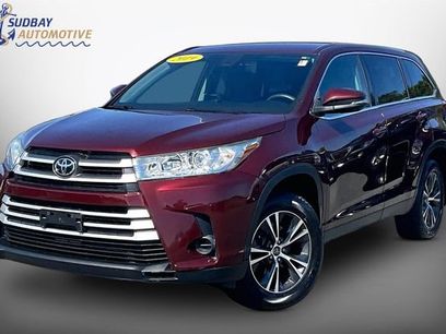Used 2019 Toyota Highlander LE