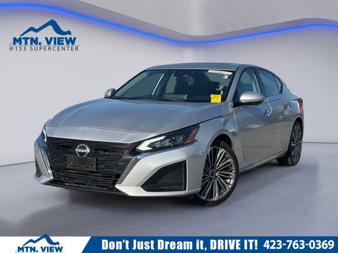 Used 2023 Nissan Altima 2.5 SL image 1