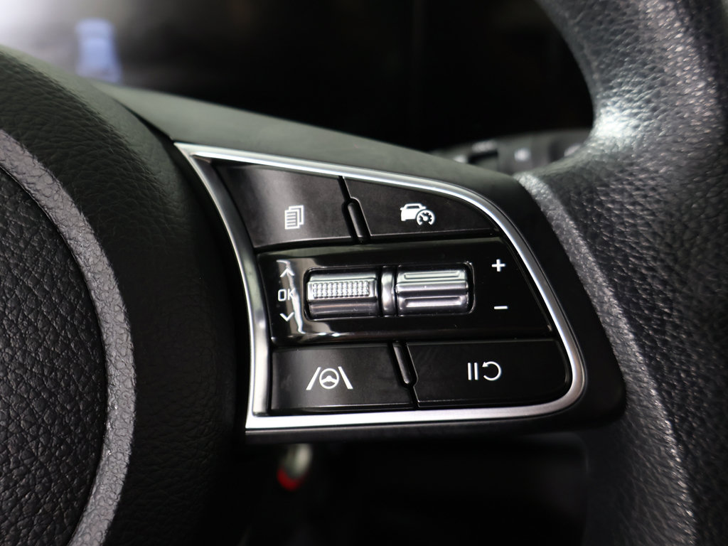 Used 2024 Kia Seltos LX AWD/4WD image 37