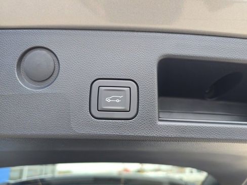 New 2026 Chevrolet Equinox ACTIV w/ Convenience Package III image 7