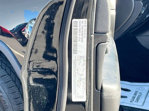 Certified 2022 Jeep Grand Cherokee Laredo X image 30