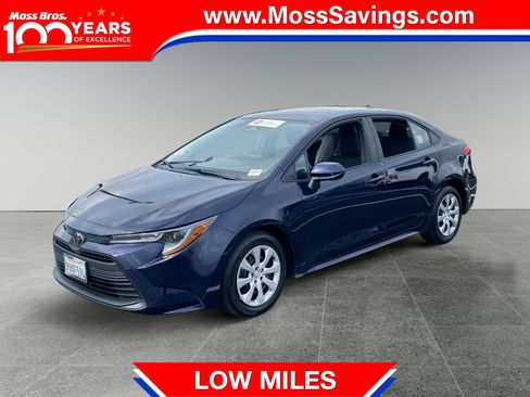 Used 2025 Toyota Corolla LE FWD image 1