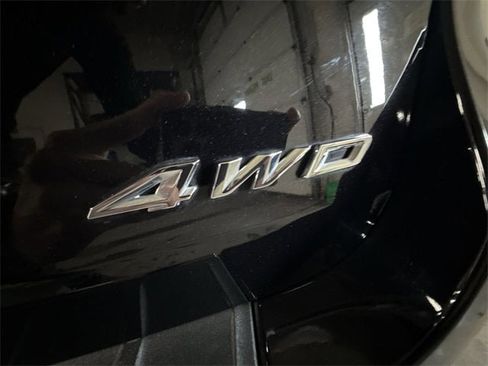 Used 2023 Ford Explorer Limited image 64