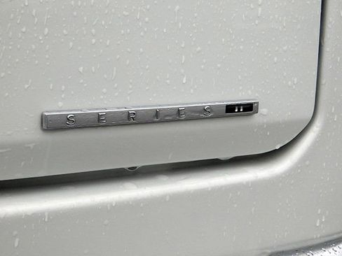 Used 2023 Jeep Wagoneer L Series II image 6