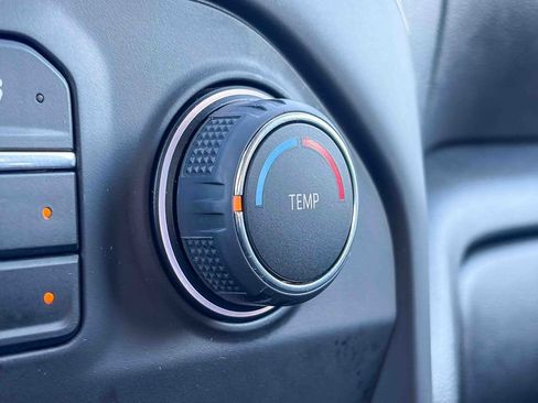 Used 2024 Chevrolet Silverado 1500 Custom image 28