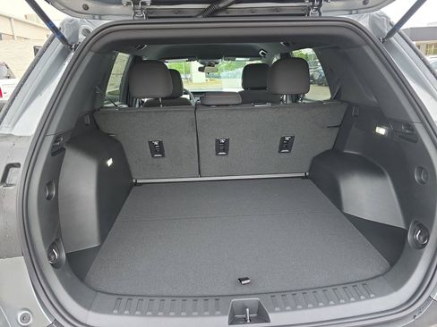 New 2026 GMC Terrain Elevation FWD image 13