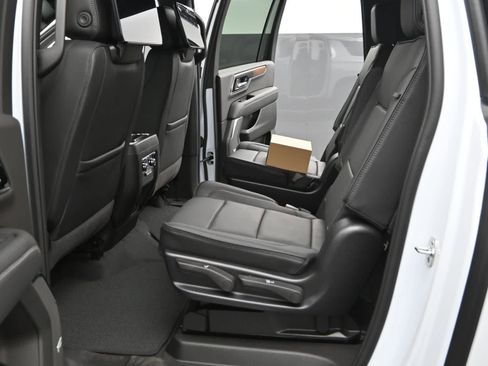 New 2026 GMC Yukon XL Denali w/ Denali Reserve Package image 14