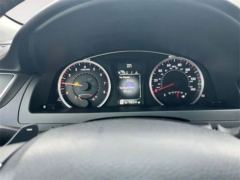 Used 2016 Toyota Camry SE w/ Moonroof Package image 18