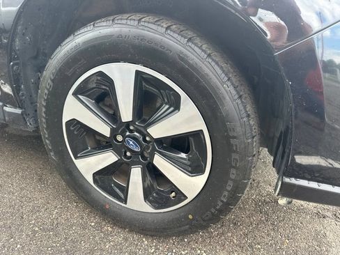 Used 2018 Subaru Forester 2.5i Limited AWD/4WD image 4