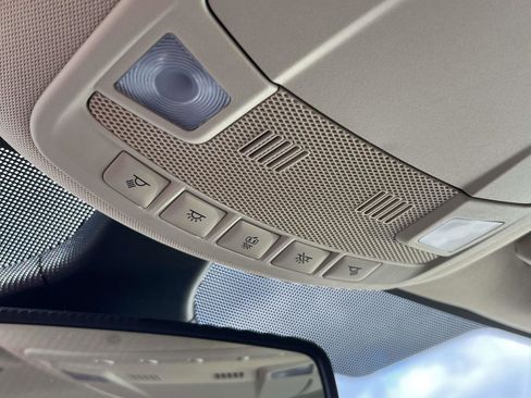 Used 2023 Ford Edge SEL w/ Convenience Package image 11