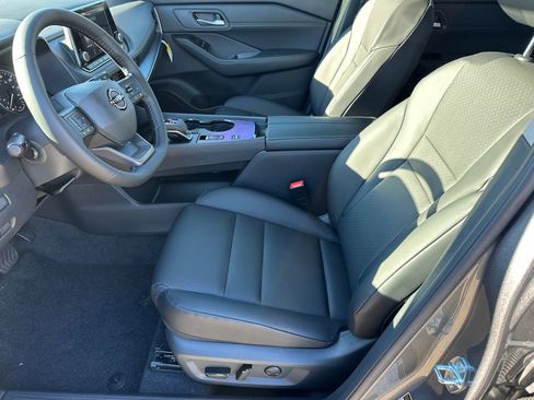 New 2026 Nissan Rogue SV image 9