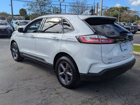 Used 2024 Ford Edge SEL w/ Sport Appearance Package image 5