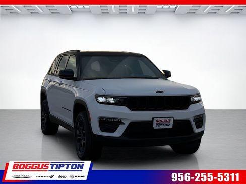 New 2025 Jeep Grand Cherokee L Limited AWD/4WD image 1
