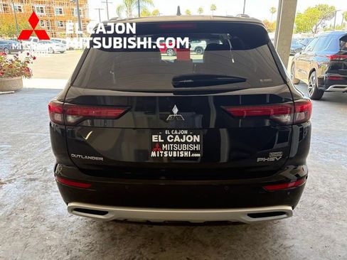 Used 2024 Mitsubishi Outlander SEL AWD/4WD image 5