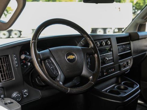 Used 2020 Chevrolet Express 2500 w/ Driver Convenience Package image 15