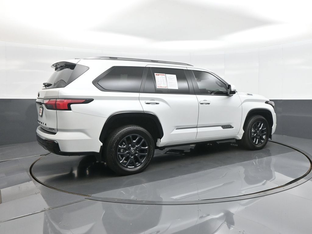 Used 2025 Toyota Sequoia Platinum AWD/4WD image 7