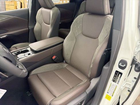 New 2026 Lexus RX 350 AWD image 18