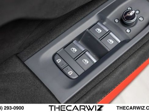 Used 2023 Lamborghini Urus Performante AWD/4WD image 57