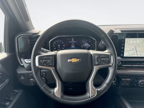 Used 2025 Chevrolet Silverado 2500 LT w/ Convenience Package AWD/4WD image 14