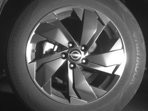 Used 2025 Nissan Rogue SV AWD/4WD image 15
