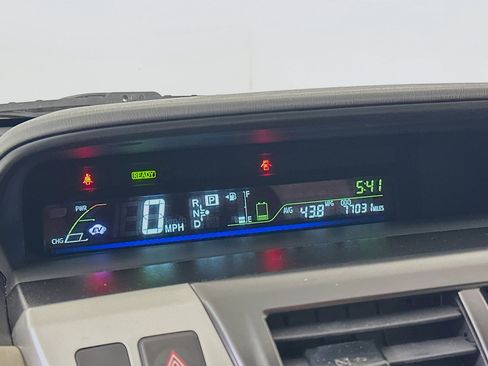 Used 2013 Toyota Prius V Three image 18