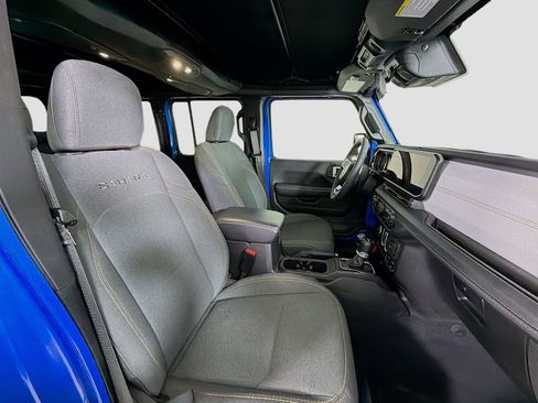 Used 2024 Jeep Wrangler Sahara 4xe image 29
