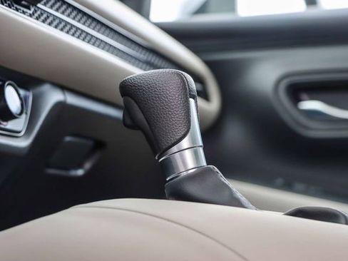 Used 2025 Honda HR-V LX image 24