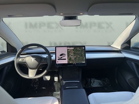 Used 2022 Tesla Model 3 Performance image 14