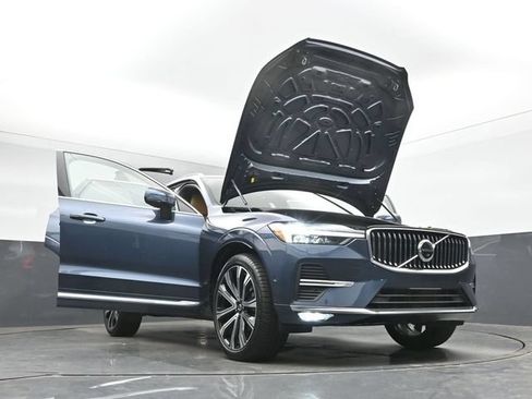 Used 2023 Volvo XC60 B5 Ultimate w/ Climate Package AWD/4WD image 56