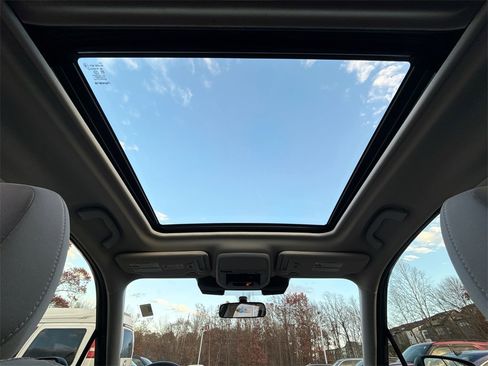 Used 2023 Subaru Forester Premium image 16