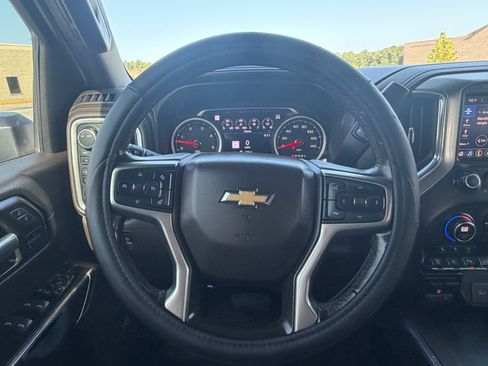 Used 2020 Chevrolet Silverado 2500 LTZ w/ LTZ Premium Package AWD/4WD image 21