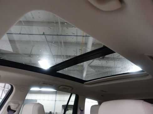 New 2025 Cadillac XT6 Premium Luxury image 18