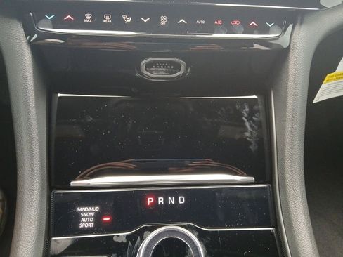 New 2026 Jeep Grand Cherokee Altitude image 22