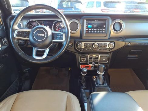 Used 2019 Jeep Wrangler Unlimited Rubicon w/ Cold Weather Group image 15