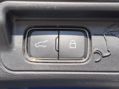 Used 2021 Ford Explorer 4WD image 14