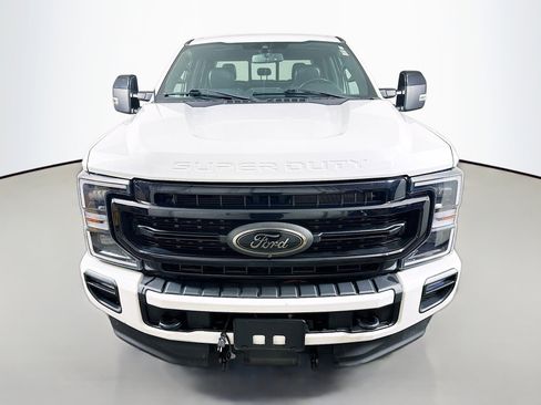 Used 2022 Ford F250 Lariat w/ Black Appearance Package image 2