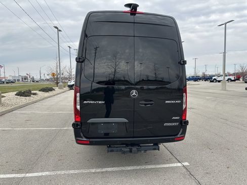 Used 2023 Mercedes-Benz Sprinter 3500 image 21