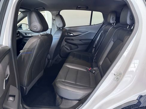 Used 2024 Buick Envista Sport Touring w/ Convenience I Package FWD image 9