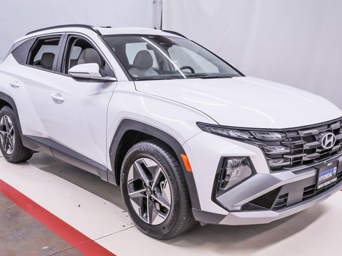 Certified 2025 Hyundai Tucson SEL image 5