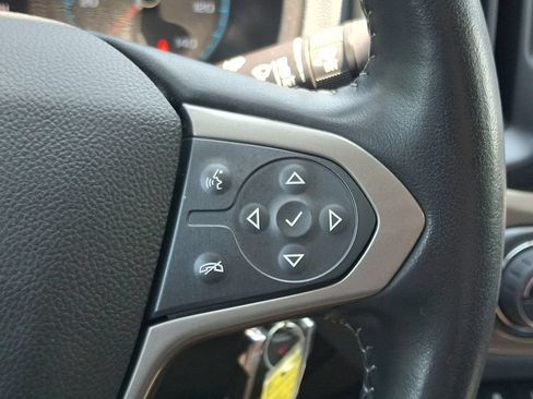 Used 2022 Chevrolet Colorado Z71 w/ Trail Boss Package AWD/4WD image 23