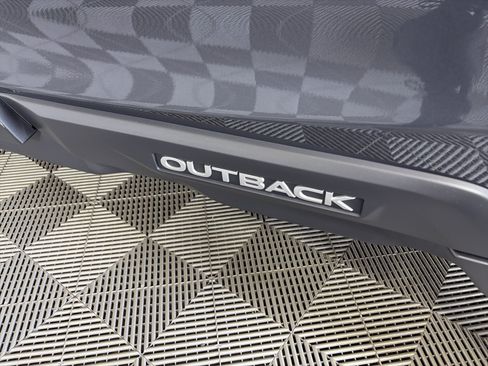Used 2024 Subaru Outback Limited AWD/4WD image 18