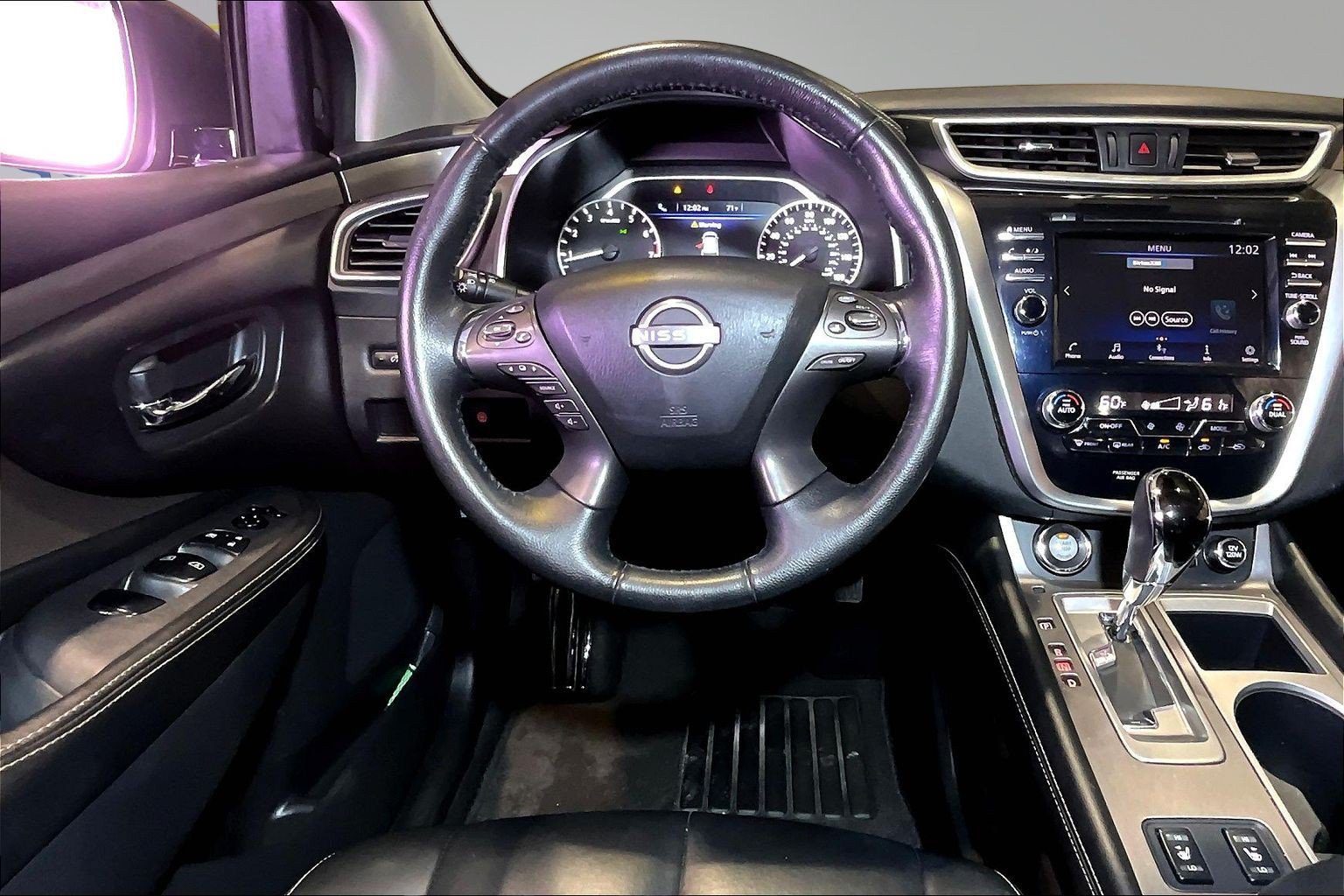 Used 2023 Nissan Murano SV FWD image 9