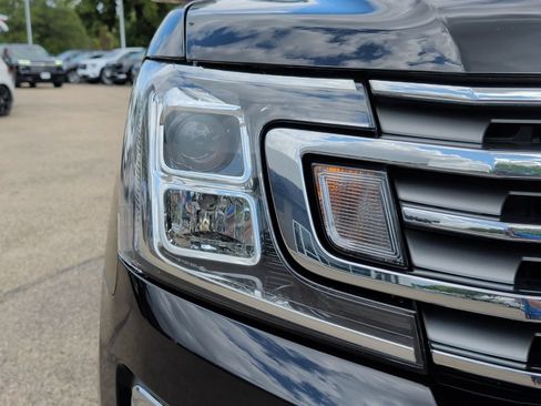 Used 2019 Ford Expedition Limited w/ Equipment Group 301A AWD/4WD image 42