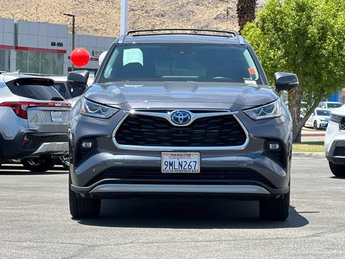 Used 2024 Toyota Highlander Platinum AWD/4WD image 8